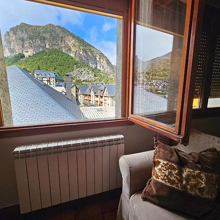 Apartamentos 3000 エスカリリャ エクステリア 写真