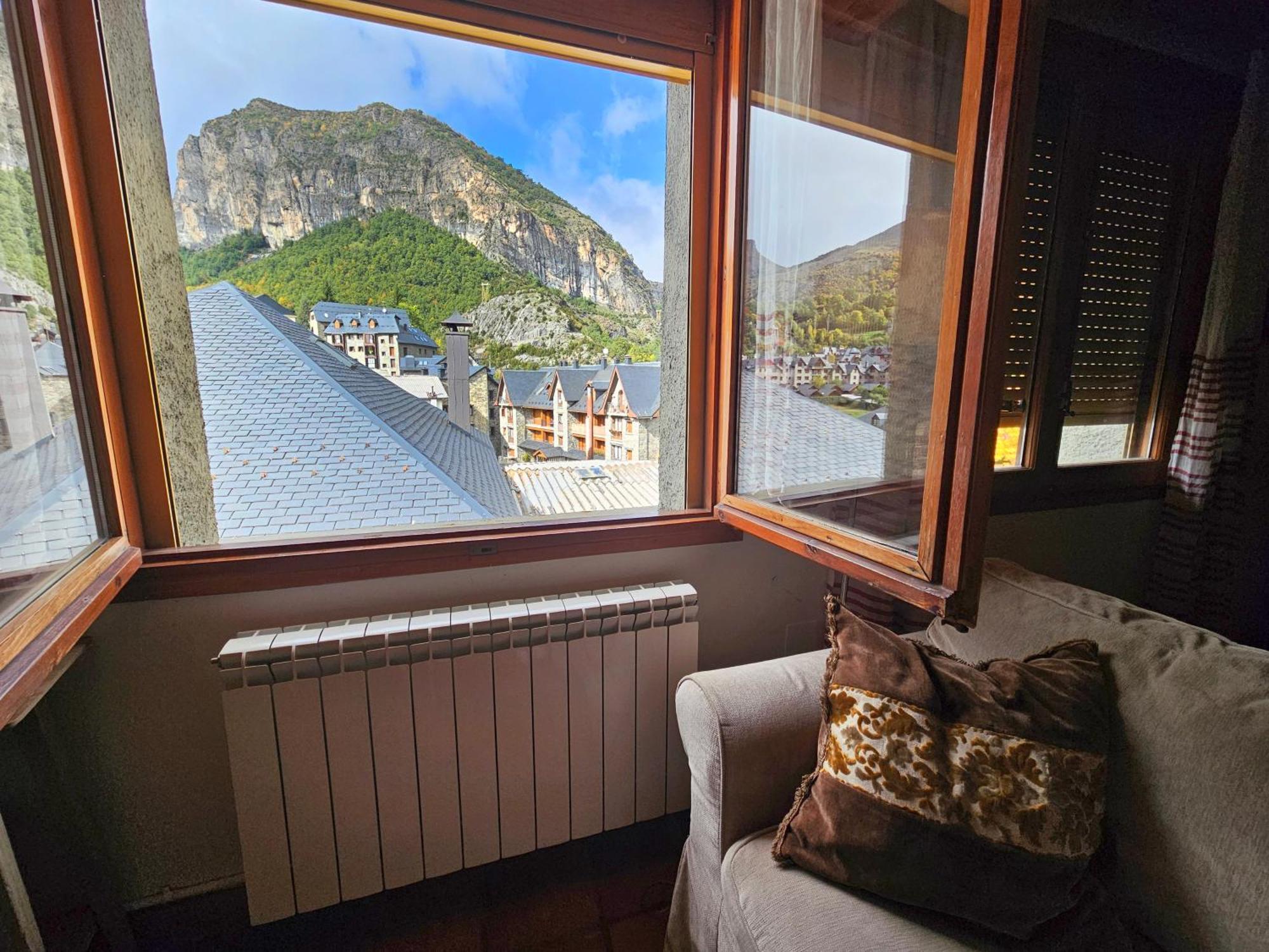 Apartamentos 3000 エスカリリャ エクステリア 写真